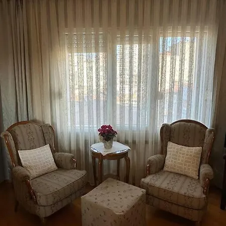 Kadikoy Kalamis 3+1 Merkezi Asansorlu Genis Daire *