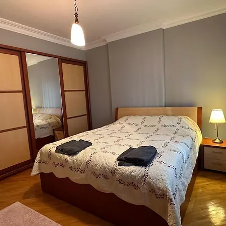 Apartament Kadikoy Kalamis 3+1 Merkezi Asansorlu Genis Daire Stambuł