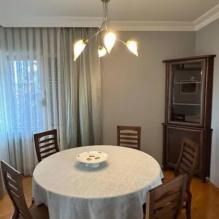 Kadikoy Kalamis 3+1 Merkezi Asansorlu Genis Daire Lejlighed